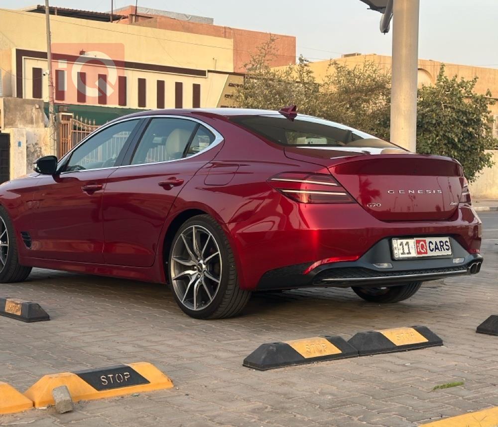 Genesis G70